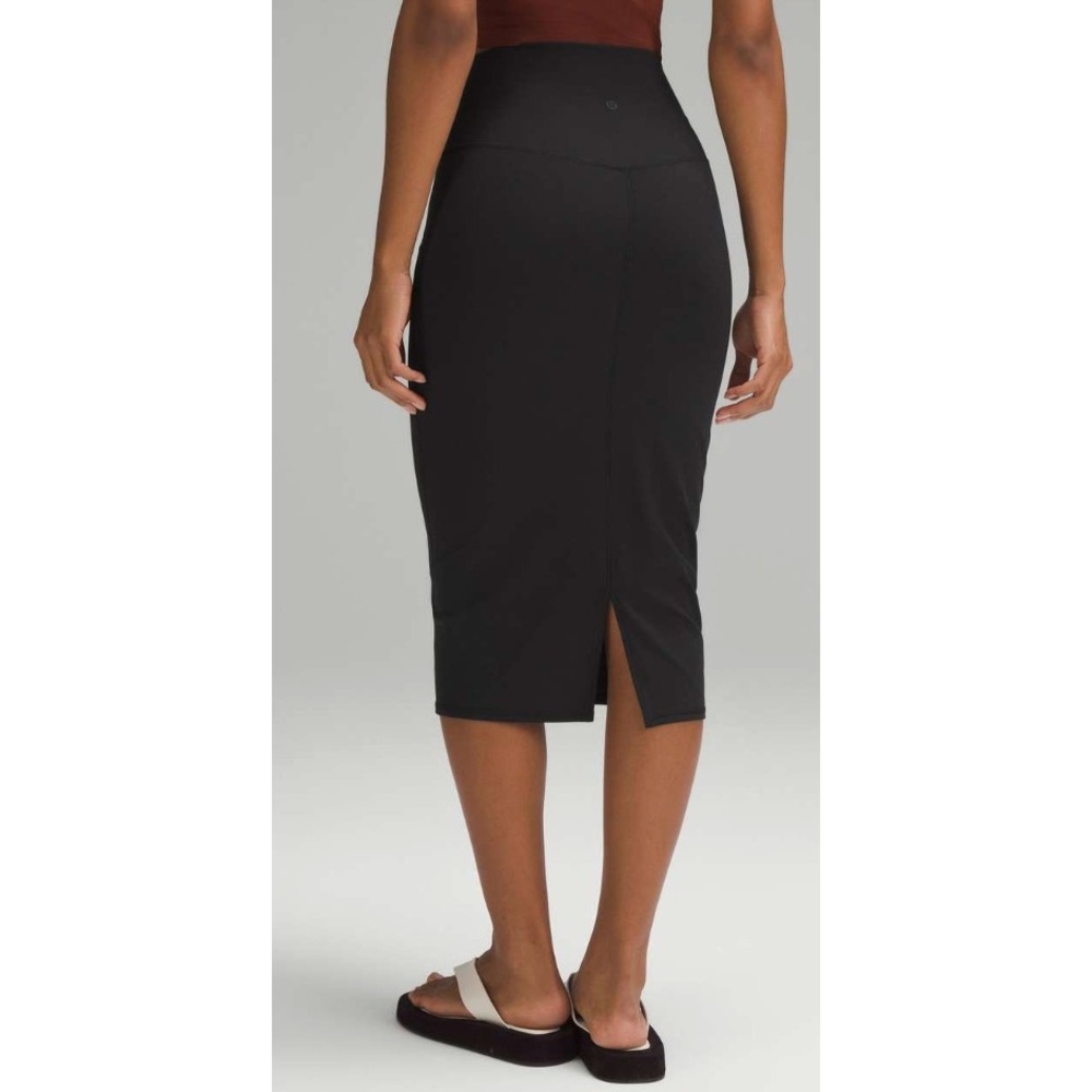 Lululemon Nulu Slim-Fit High-Rise Skirt‎ Black Midi LW8AH0S Size 4